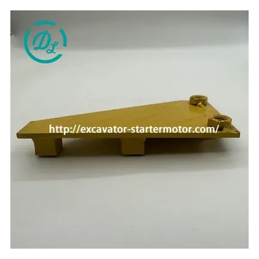 20Y-62-51781 Hydraulic Filter Bracket for Komatsu Excavators, OEM/reference 20Y-62-51781, Hydraulic Filter Mounting Bracket, product view 4