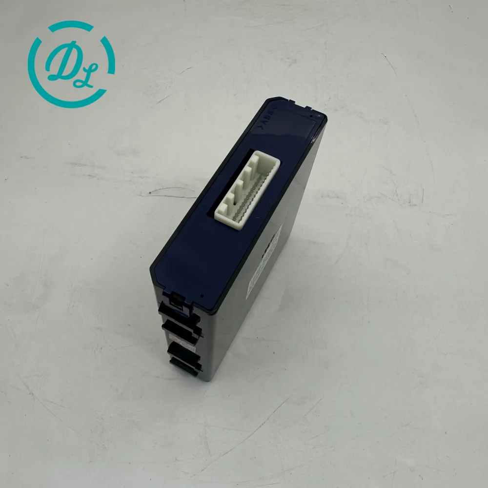 113900-0781 ECM Controller or Monitor for Excavator and Diesel Equipment, OEM/reference 113900-0781 · 177300-8892889, ECM Controller or Monitor, product view 5