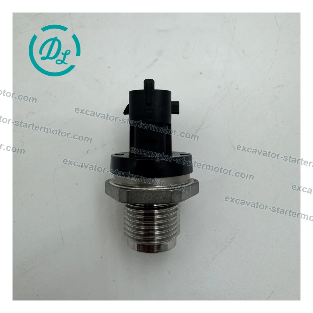 612600081585 0281002937 Fuel Rail Pressure Sensor for Weichai WP10 WP12, OEM/reference 612600081585, Three-Pin Fuel Rail Pressure Sensor, product view 3