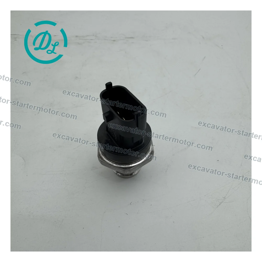 612600081585 0281002937 Fuel Rail Pressure Sensor for Weichai WP10 WP12, OEM/reference 612600081585, Three-Pin Fuel Rail Pressure Sensor, product view 7