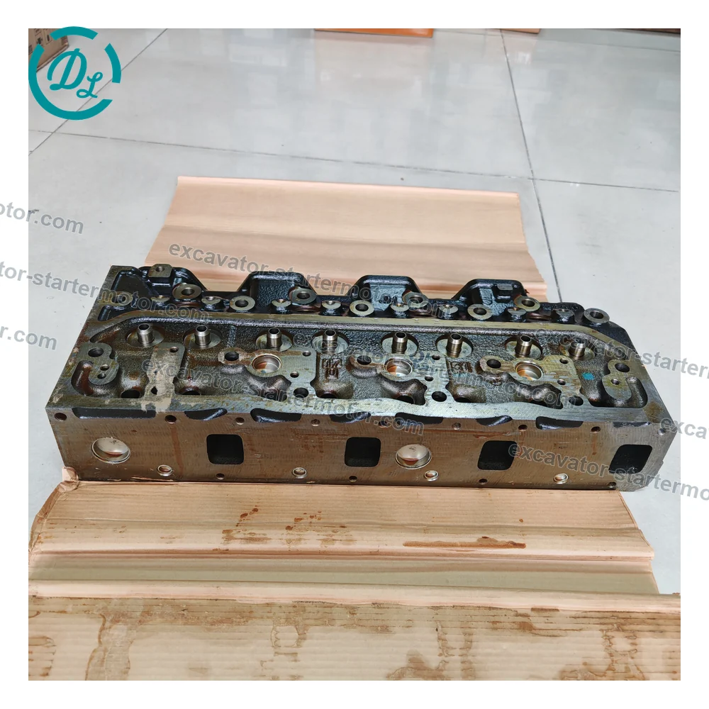 8-97141821-4 8971418214 Cylinder Head for Isuzu 4BG1 4BD1, OEM/reference 8-97141821-4, Engine Cylinder Head, product view 4