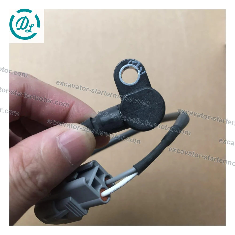 8-97306-113-1 029600-1290 Crankshaft Position Sensor for Isuzu 4HK1 6HK1, OEM/reference 8-97306-113-1, Crankshaft Position / Engine-Speed Sensor, product view 3
