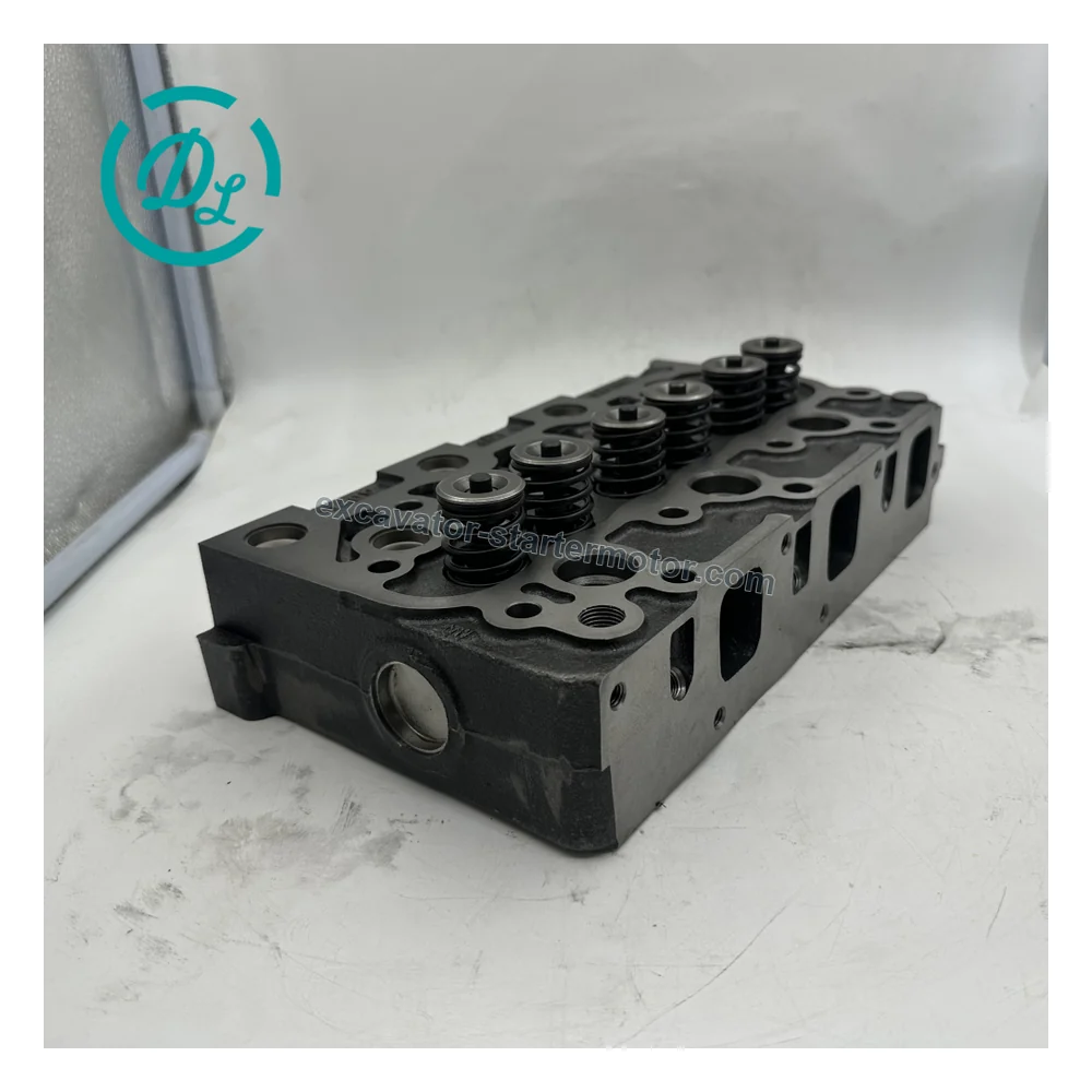 15521-03040 Complete Cylinder Head for Kubota D1402 Engine, OEM/reference 15521-03040, Complete Engine Cylinder Head, product view 3