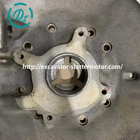 EexcavaStart Komatsu PC78US-6 Excavator Main Pump Flange 708-3T-11210 708-3T-04220, OEM/reference 708-3T-11210, Product Identity and Fitment Verification Pending, product view 2