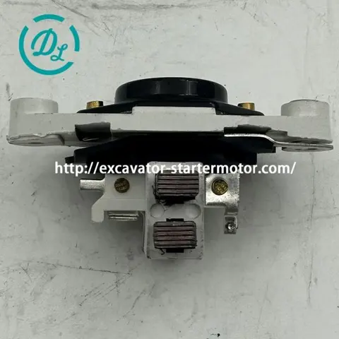 1197311304 24V 28.5V-Setpoint Alternator Voltage Regulator for Heavy-Duty Alternators, OEM/reference 1197311304, Alternator Voltage Regulator, product view 2