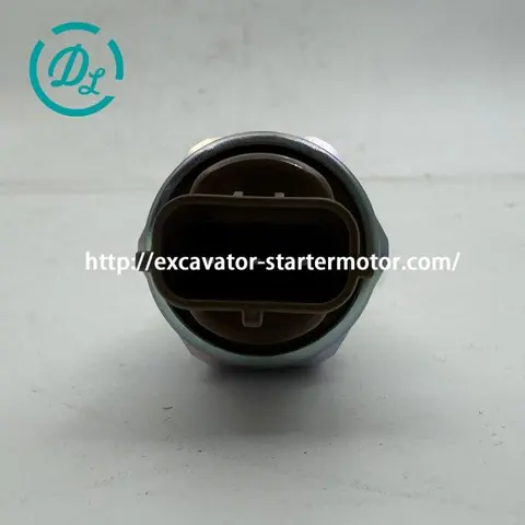 499000-6131 Common Rail Fuel Pressure Sensor for J05E 4HK1, OEM/reference 499000-6131, Common Rail Fuel Pressure Sensor, product view 2