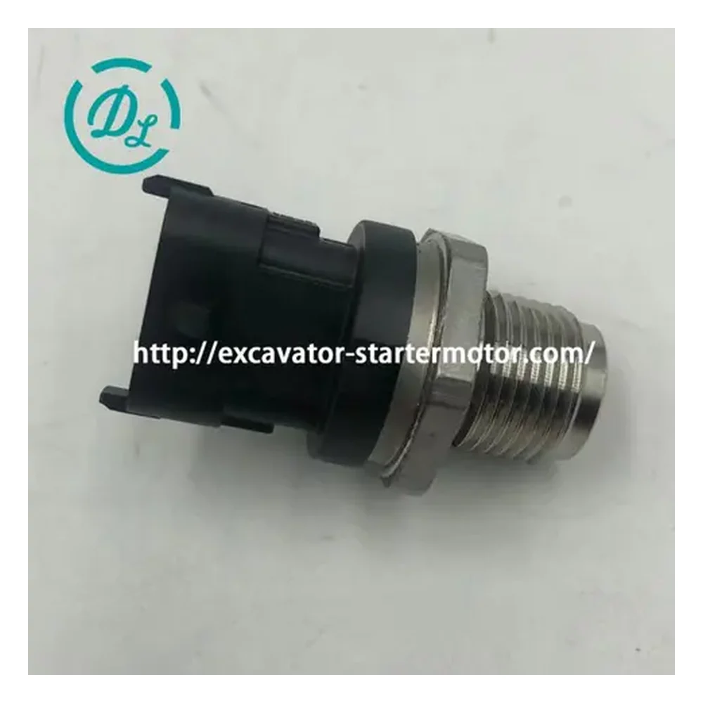 0281006364 / 3974092 Fuel Rail Pressure Sensor for Cummins QSB6.7 ISBe ISF3.8, OEM/reference 0281006364, Common-Rail Fuel Pressure Sensor, product view 4