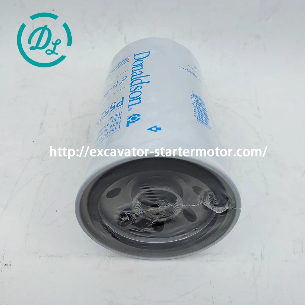 P552562 ME074013 Oil Filter for Mitsubishi 6D16 6M60 Engines, OEM/reference P552562, M36 x 1.5 Combination Spin-On Lube Oil Filter, product view 3