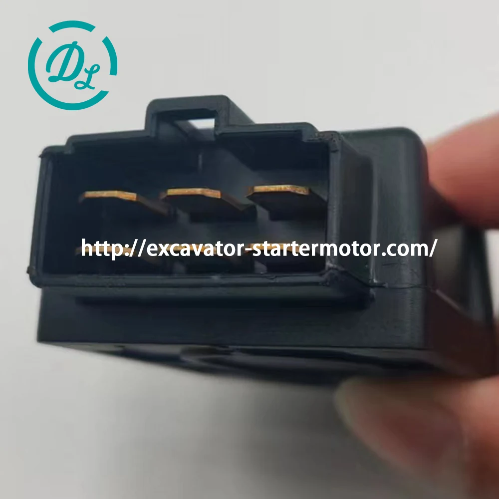 8-97105790-0 S85NJ 12V Glow Plug Timer for Isuzu 4JG2 4LB1, OEM/reference 8-97105790-0, 12V Six-Pin QOS-3 Glow Plug Timer, product view 4