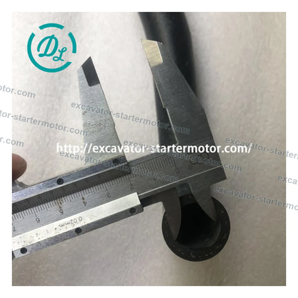 8-97209949-0 8972099490 Water Bypass Hose for Isuzu 4HK1 ELF, OEM/reference 8-97209949-0, Engine Water Bypass Hose, product view 4