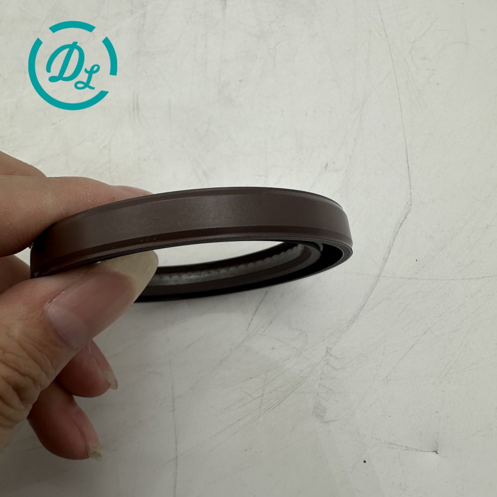 119934-01800 Front Crankshaft Oil Seal for Yanmar 3TNV84T 3TNV88 4TNV84 4TNV88, OEM/reference 119934-01800, Front Crankshaft Oil Seal, product view 4