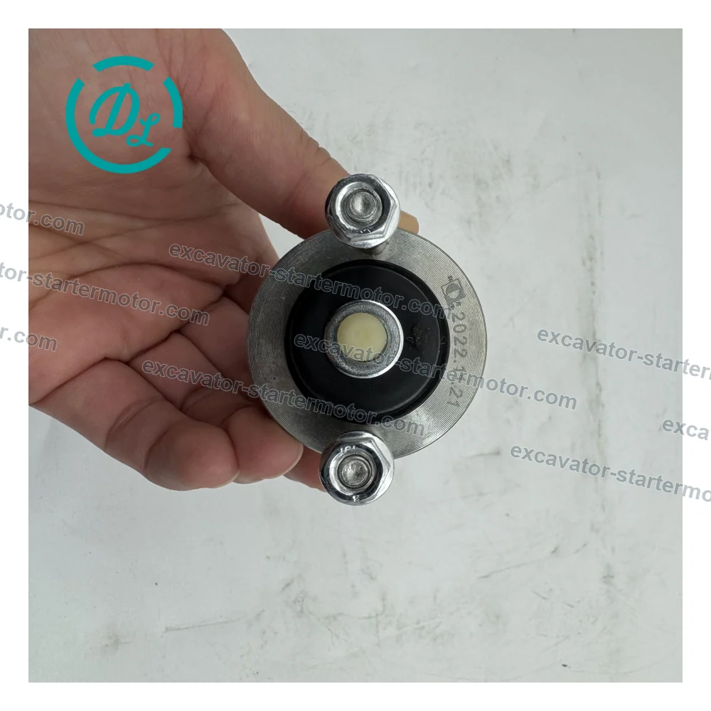 AM102577 12V Starter Solenoid for John Deere Lawn Tractors and Gator, OEM/reference AM102577, 12V Three-Terminal Starter Solenoid, product view 5