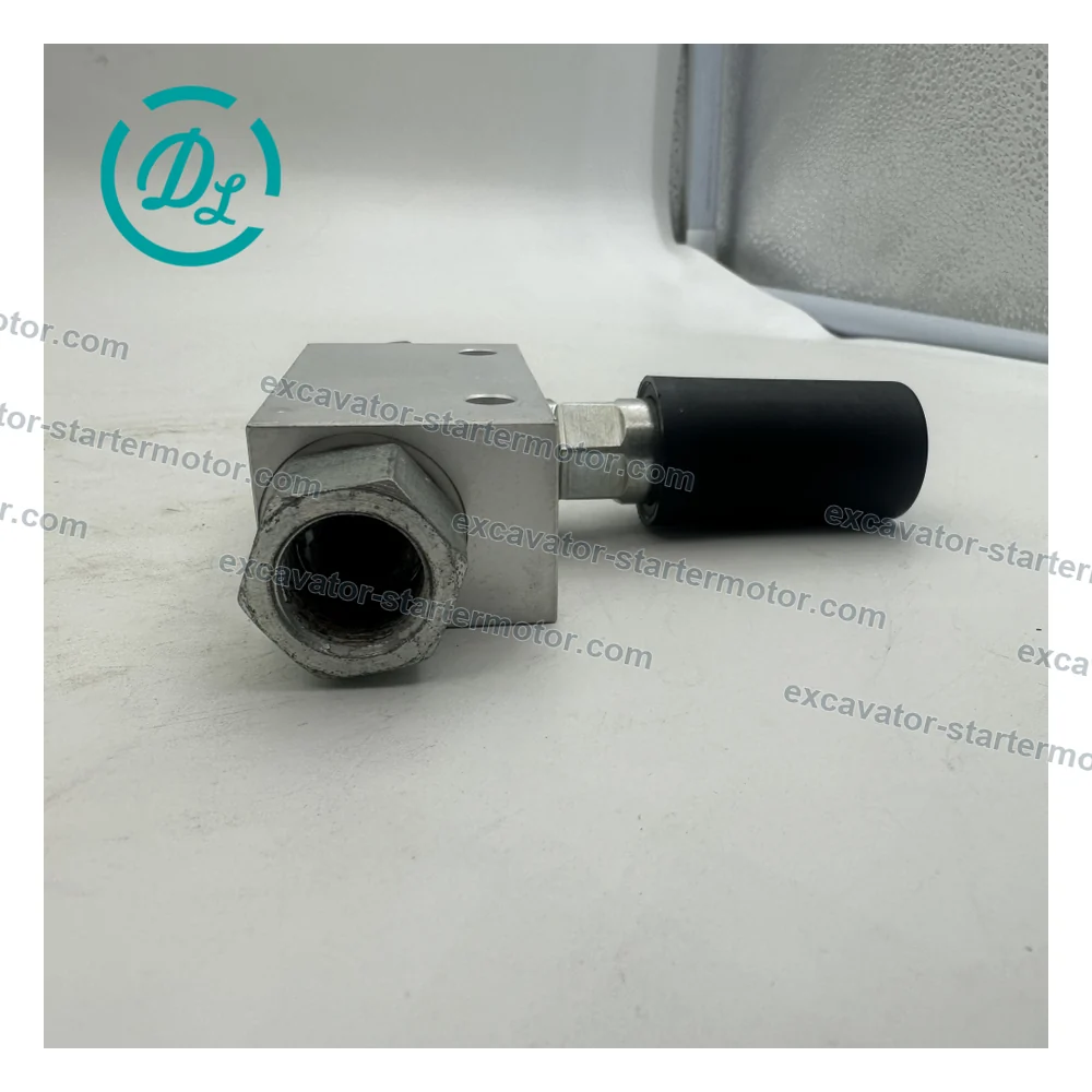 02113859 Fuel Supply Pump for Deutz BF4M1013 BF6M1013 TCD2012 TCD2013, OEM/reference 02113859, Mechanical Fuel Supply / Feed Pump, product view 4