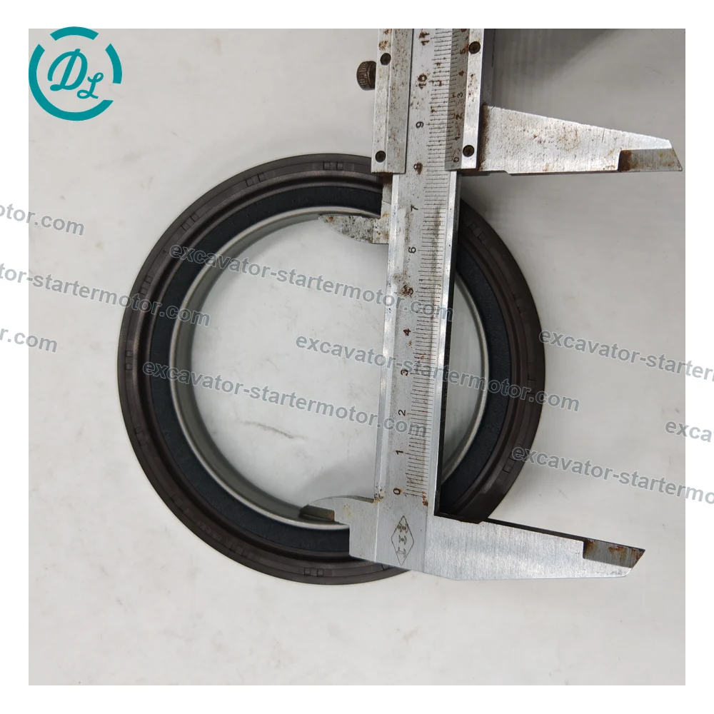 1-09625576-0 Bearing Case Oil Seal for Isuzu 6HK1 FTR FVR34, OEM/reference 1-09625576-0, Bearing Case Oil Seal, product view 5