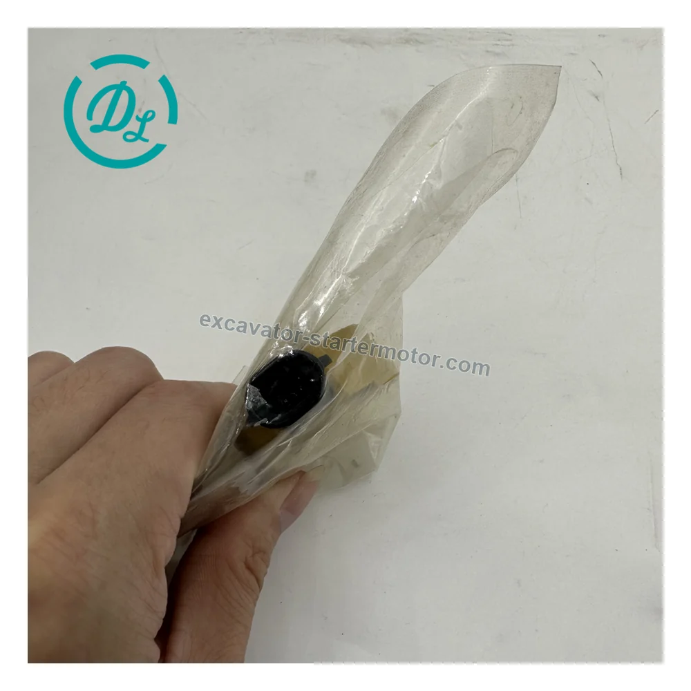 312-5620 Fuel-Pump Solenoid Valve for Cat C6.4 320D Excavators, OEM/reference 312-5620, Fuel-Injection-Pump Solenoid Valve, product view 4