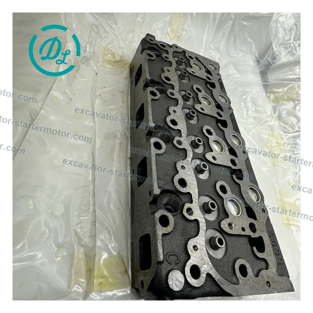 1G780-03043 Complete Cylinder Head for Kubota V2203, OEM/reference 1G780-03043, Complete Engine Cylinder Head, product view 4